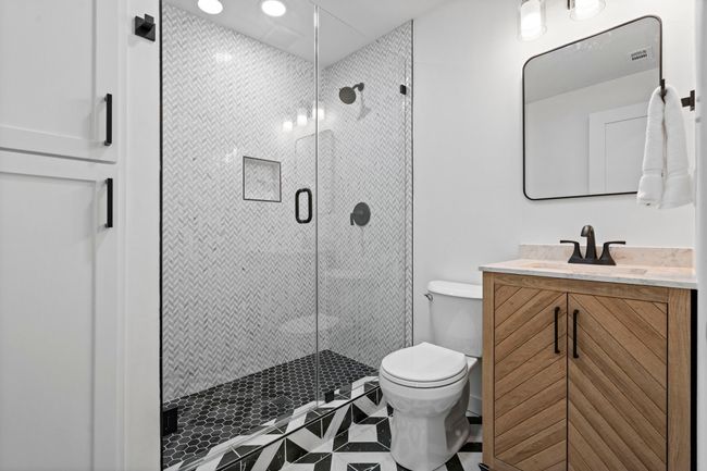 6615 Hialeah Dr, House other with 4 bedrooms, 3 bathrooms and null parking in Dallas TX | Image 32