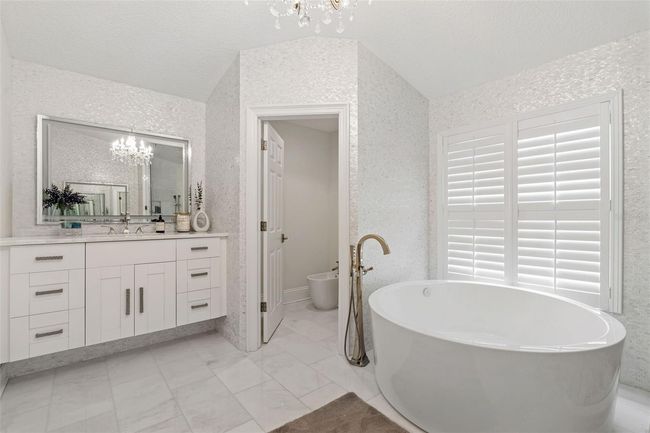 2819 Safe Harbor Dr, House other with 4 bedrooms, 5 bathrooms and null parking in Tampa FL | Image 56