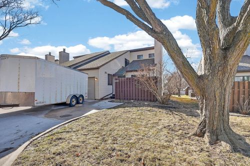 apt-b1-210 Balboa Ave, Cedar Falls, IA, 50613-6389 | Card Image