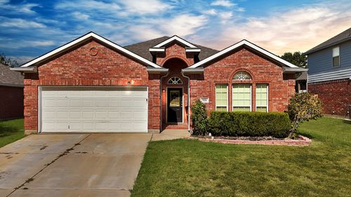 900 Pebblecreek Dr, Burleson, TX, 76028-6188 | Card Image