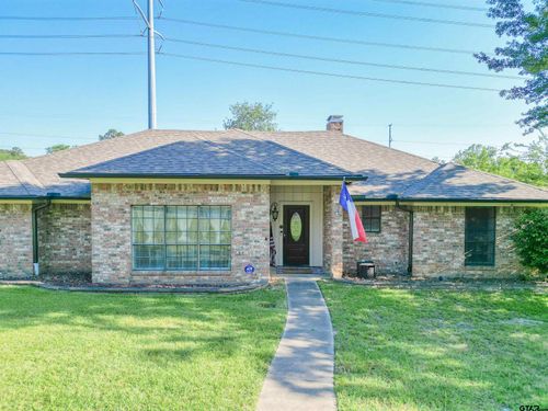 415 Hampton Hill Dr, Tyler, TX, 75703-4524 | Card Image