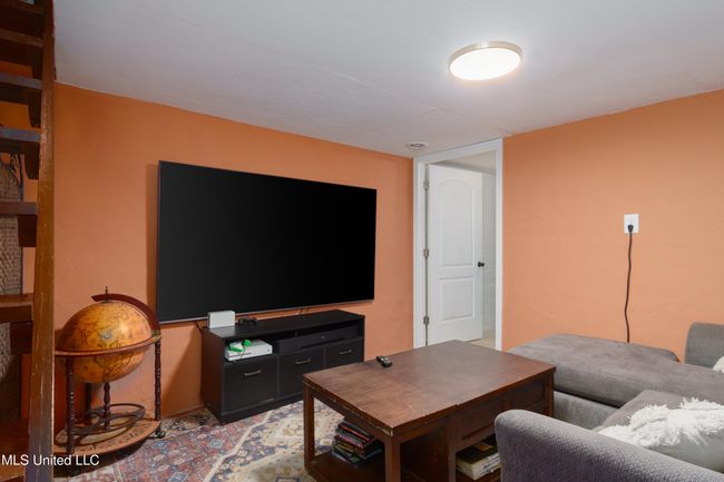 Basement Shelter | Image 29
