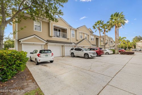 112-7028 Deer Lodge Cir, JACKSONVILLE, FL, 32256-8545 | Card Image