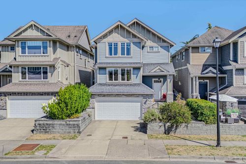 10122 241a St, Maple Ridge, BC, V2W0E6 | Card Image