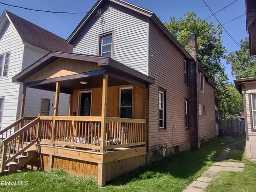 519 N Market St, Johnstown, NY, 12095-1220 | Card Image