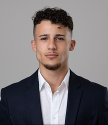 Christian Thompson
