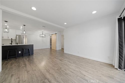 1511-18756 Mandan St, Canyon Country, CA, 91351-3760 | Card Image