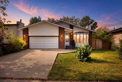 258 Kennedy Cres, Fort Mcmurray, AB, T9K1M8 | Card Image