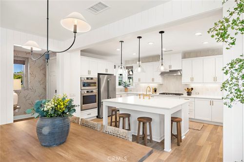 88 Alienta Ln, Rancho Mission Viejo, CA, 92694-1600 | Card Image