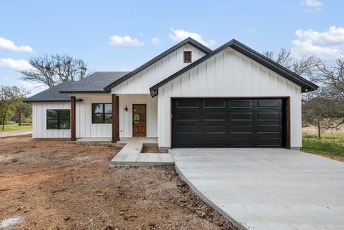 830 Woodland Hills Dr, Granite Shoals, TX, 78654-2429 | Card Image