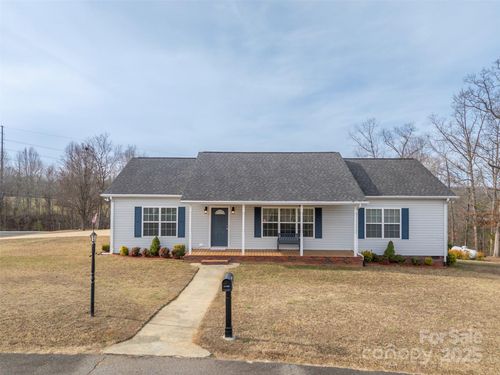123 N Cul De Sac, Forest City, NC, 28043-4702 | Card Image
