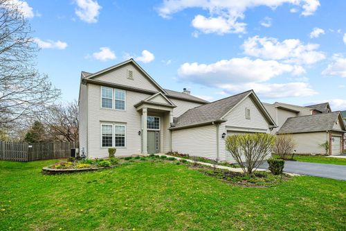 9 Lilac Ct, Bolingbrook, IL, 60490-2018 | Card Image