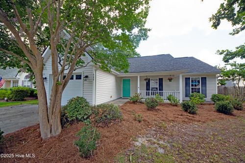 522 Maple Branches Dr Se, Belville, NC, 28451-9542 | Card Image