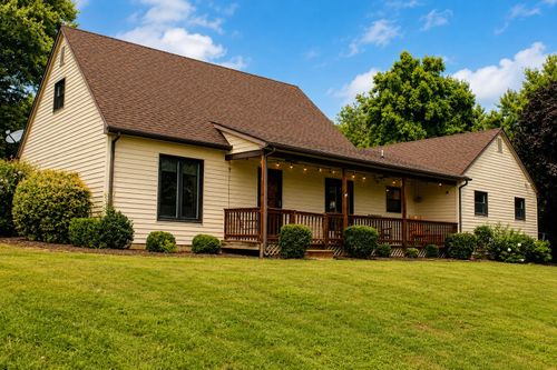 147 Pleasant View Rd, STAUNTON, VA, 24401-6445 | Card Image