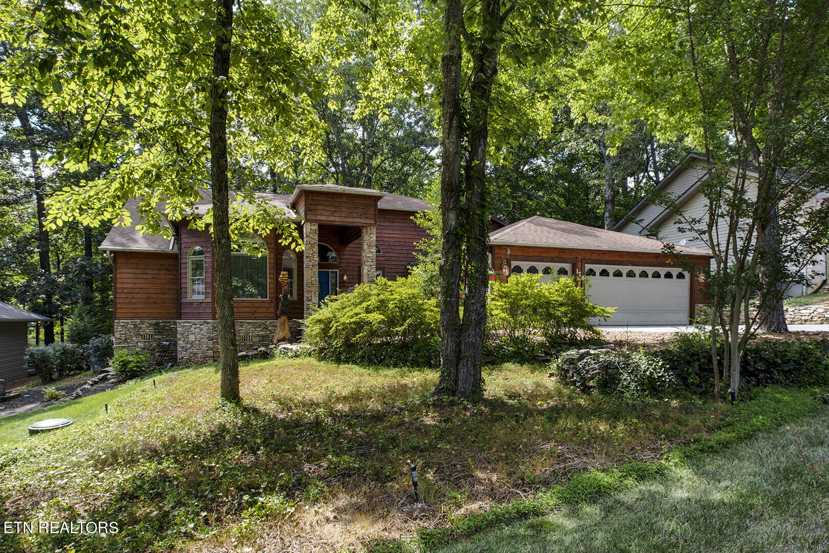 Daleyuhski Way, Loudon, TN 37774