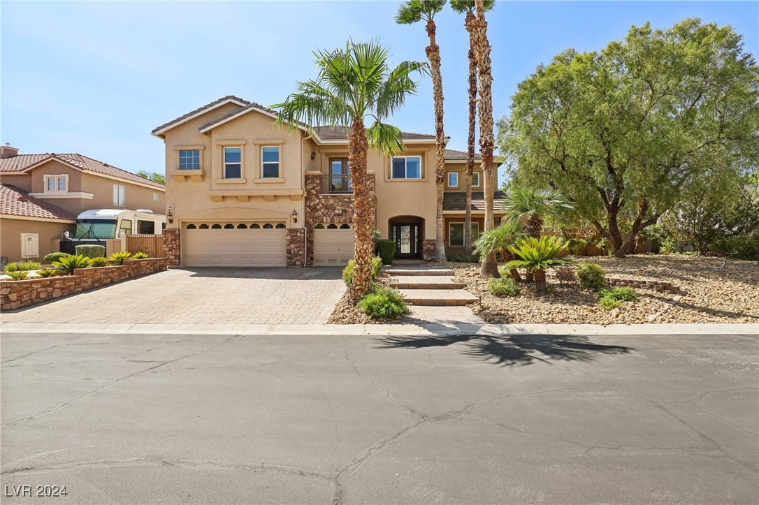 Las Lunas Way, Las Vegas, NV 89129