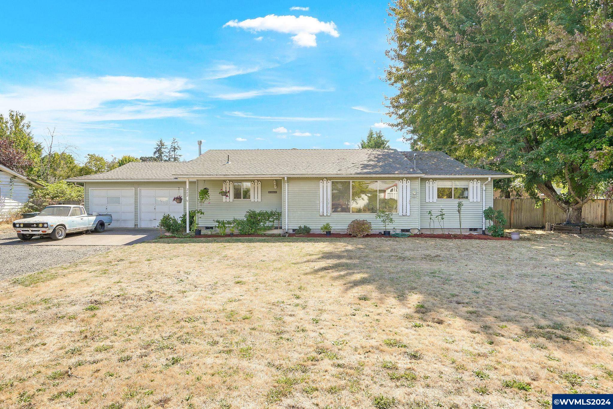 Columbia St, Jefferson, OR 97352