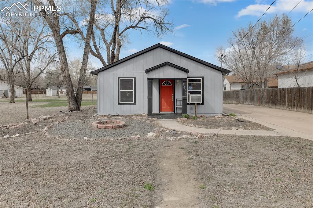 Dale St, Colorado Springs, CO 80909