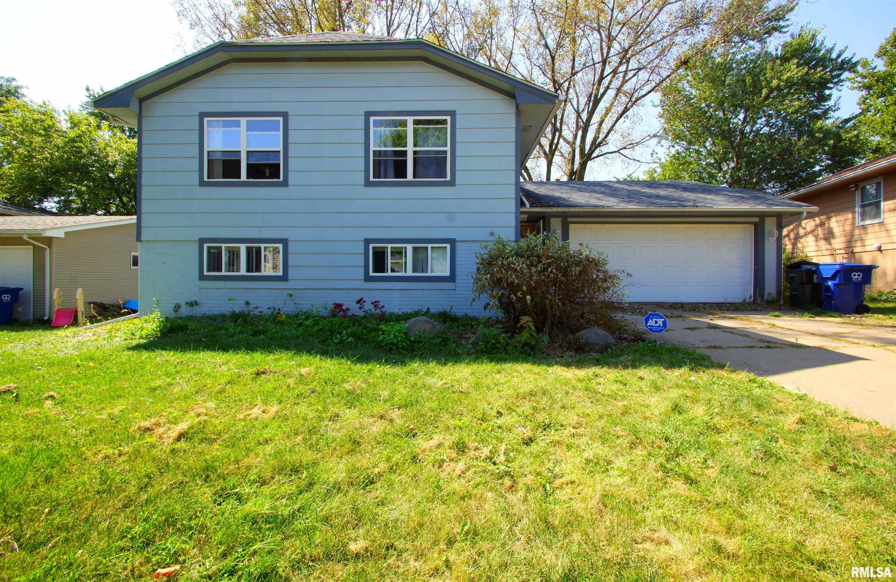 Thornwood Ave, Davenport, IA 52806