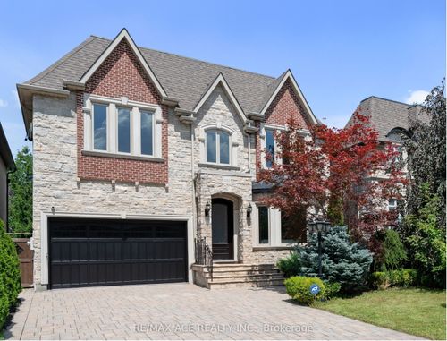 242 Parkview Ave, North York, ON, M2N3Z1 | Card Image