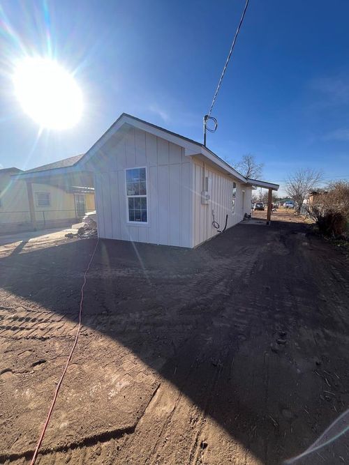 633 W Avenue Z, San Angelo, TX, 76903-9235 | Card Image