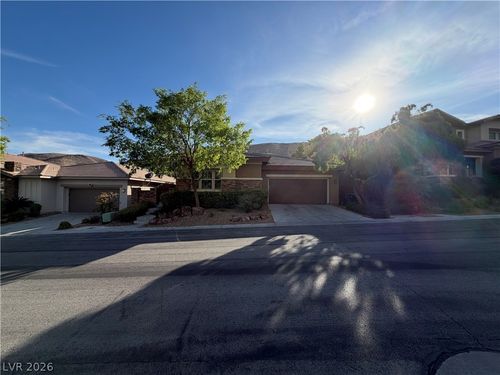 5501 Alden Bend Dr, Las Vegas, NV, 89135-1221 | Card Image