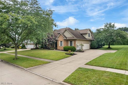 2256 Canterbury Ln, Wooster, OH, 44691-5219 | Card Image