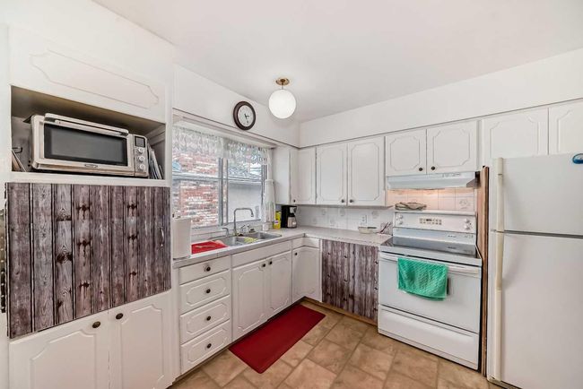 4424 3 St Ne, House detached with 3 bedrooms, 2 bathrooms and 5 parking in Calgary AB | Image 9