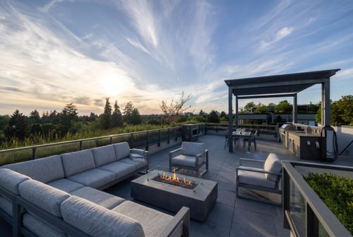 501-2102 W 48th Ave, Vancouver, BC, V6M2P5 | Card Image
