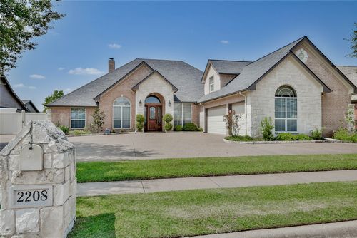 2208 Waters Edge Dr, Granbury, TX, 76048-2686 | Card Image