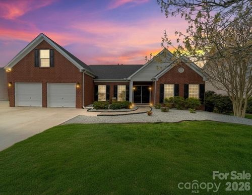 9693 Laurie Ave Nw, Concord, NC, 28027-3604 | Card Image