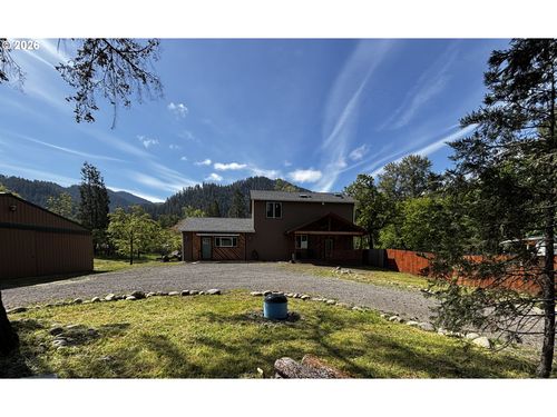 47426 School St, Oakridge, OR, 97463-9506 | Card Image