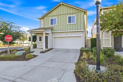 3742 Roseparke Way, Sacramento, CA, 95834 | Card Image