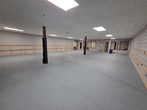 285 Main St, Woonsocket, RI, 02895-3137 | Card Image