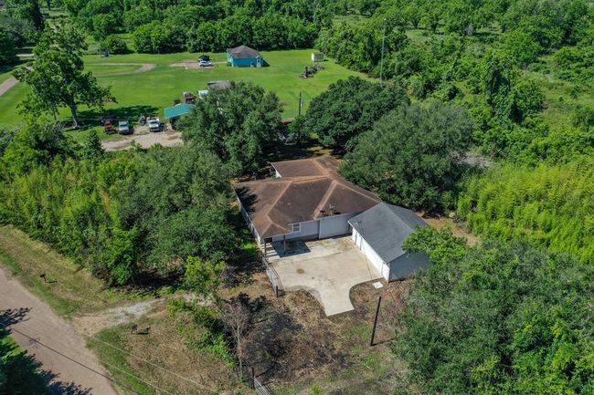 403 Fern Ln, House other with 5 bedrooms, 2 bathrooms and 1 parking in Wharton TX | Image 27