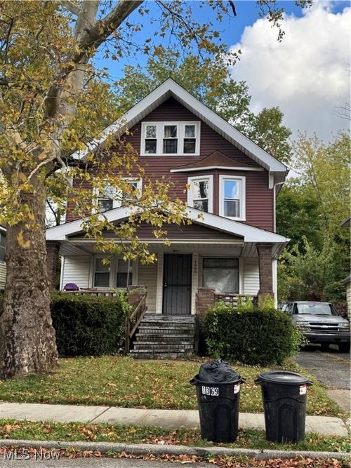 1369 Hampton Rd, East Cleveland, OH, 44112-2703 | Card Image