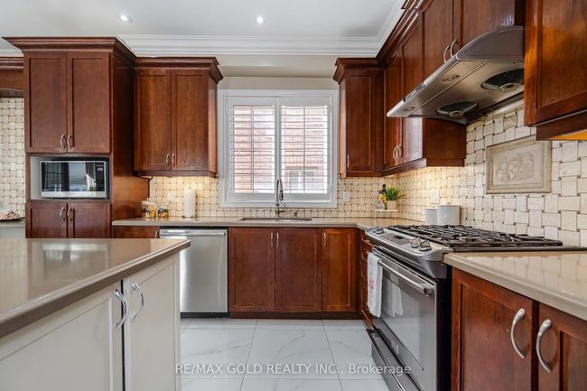 1 Almond St, House other with 5 bedrooms, 6 bathrooms and 4 parking in Brampton ON | Image 10