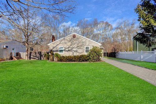 15 Golden Gate Dr, Shirley, NY, 11967-3709 | Card Image