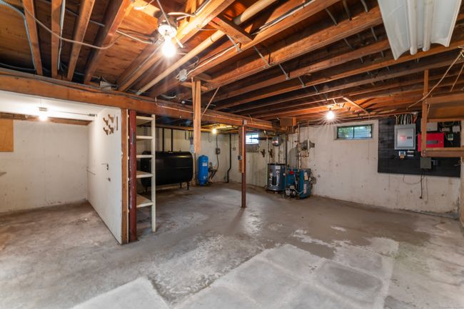 128 Walnut Tree Hill Rd, House other with 3 bedrooms, 2 bathrooms and 2 parking in Sandy Hook CT | Image 35