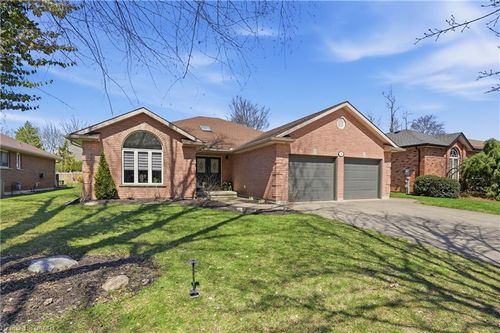 181 Lawrence Lane, Fonthill, ON, L3E0M9 | Card Image