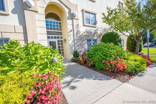 unit-8-205-75 Washington Ave, Hamden, CT, 06518-6409 | Card Image