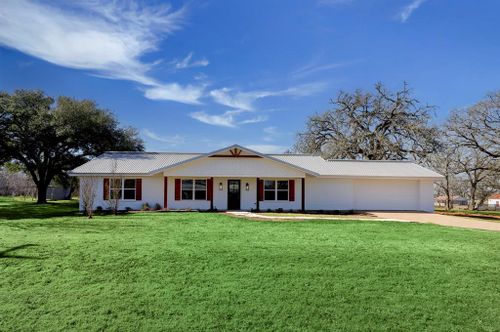 453 Centennial St, Carmine, TX, 78932-5096 | Card Image