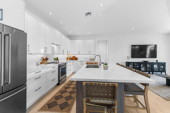 150-S-Bahama-Drive-kitchen-c | Image 14