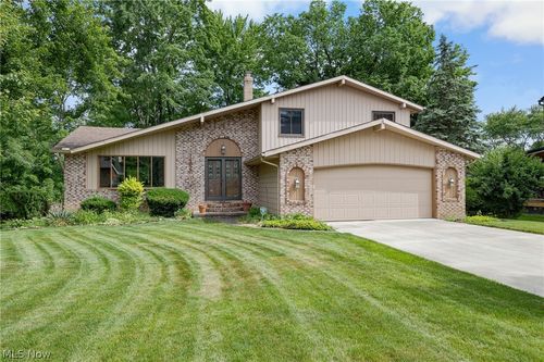 14826 Stone Creek Oval, Strongsville, OH, 44149-5039 | Card Image