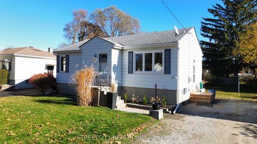 {{alt}} | Card Image