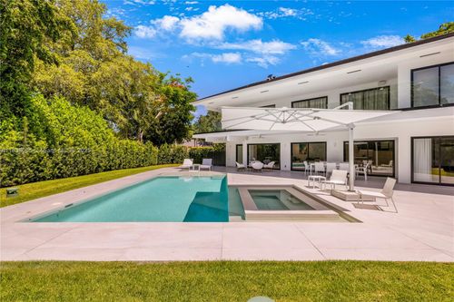 7180 E Lago Dr, Coral Gables, FL, 33143-6512 | Card Image