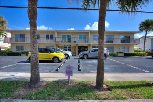 apt-10-3753 46th Ave S, ST PETERSBURG, FL, 33711-4460 | Card Image