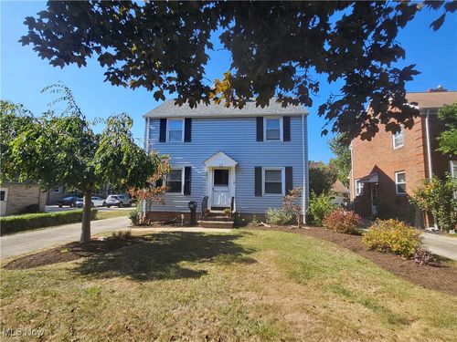 174 E 200th St, Euclid, OH, 44119-1012 | Card Image