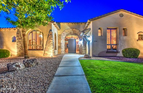 2718 E Horseshoe Pl, Chandler, AZ, 85249-5103 | Card Image
