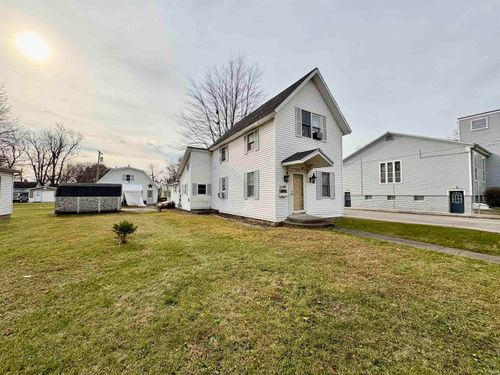 1128 W Cherry St, Bluffton, IN, 46714-1612 | Card Image